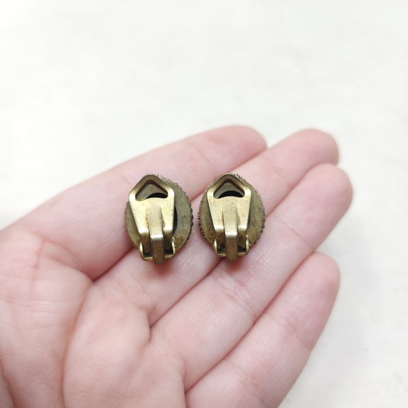 Antique Cameo Earrings Vtg Mother of Pearl MOP Shell Brass Sterling Silver Clip - Picture 6 of 7